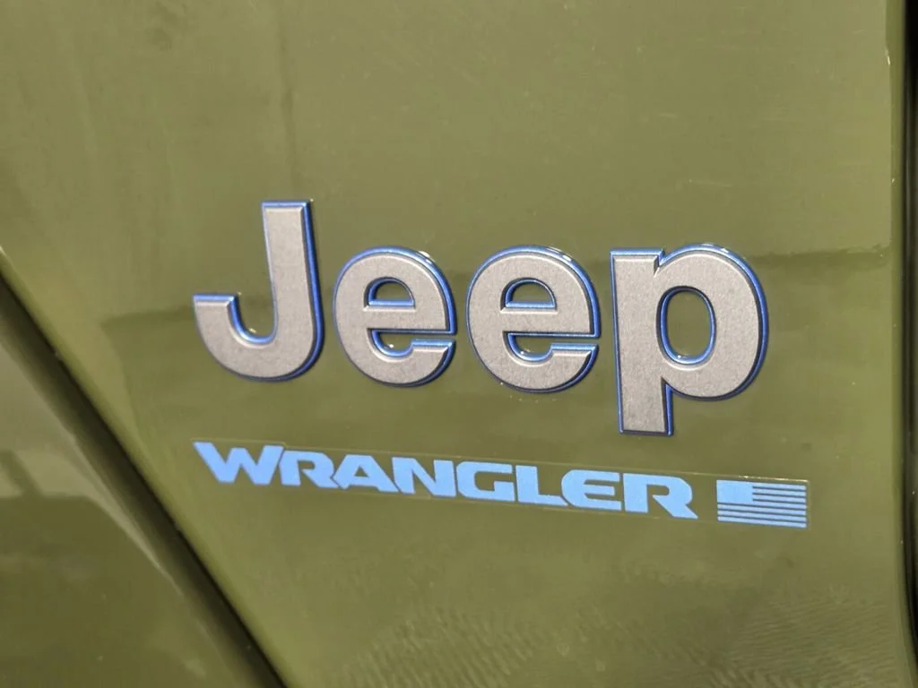 Used 2024 Sarge Green Clearcoat Jeep Rubicon X image 13