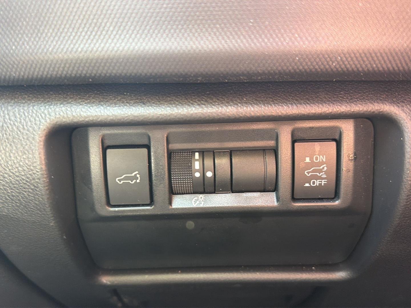 Used 2025 Autumn Green Metallic Subaru Touring image 18