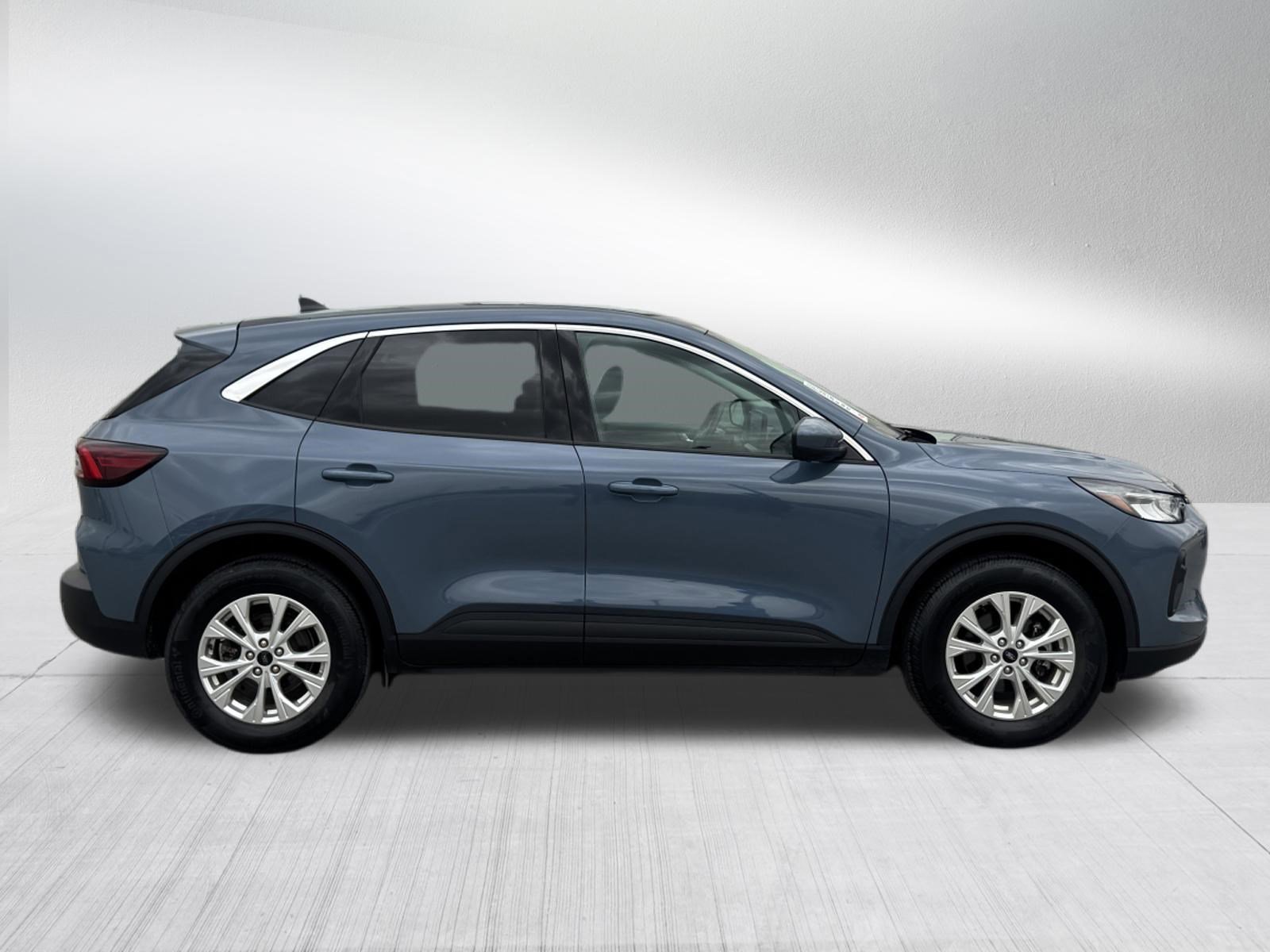 Certified Used 2024 Vapor Blue Metallic Ford Active image 8