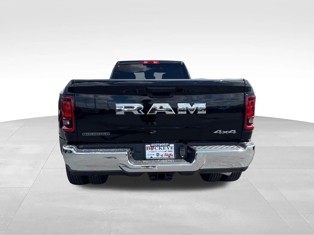 New 2026 Diamond Black Crystal Pearl-Coat Exterior Paint RAM BIG HORN image 4