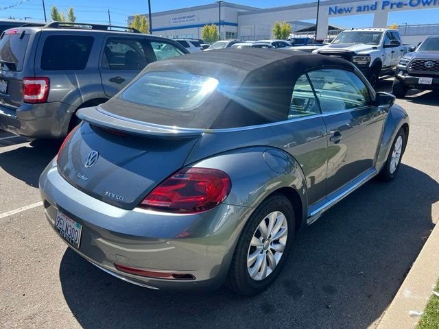 Used 2018 Gray Volkswagen 2.0T S image 7