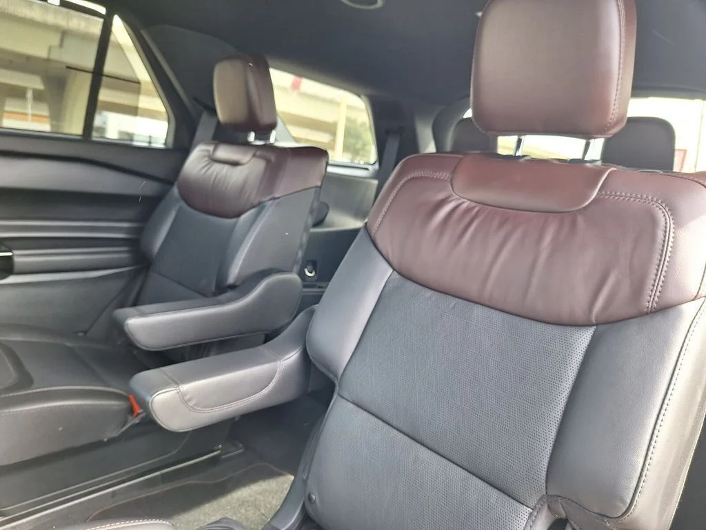 Used 2022 Blue Ford Platinum image 25