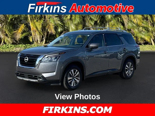 2023 Nissan Pathfinder SL