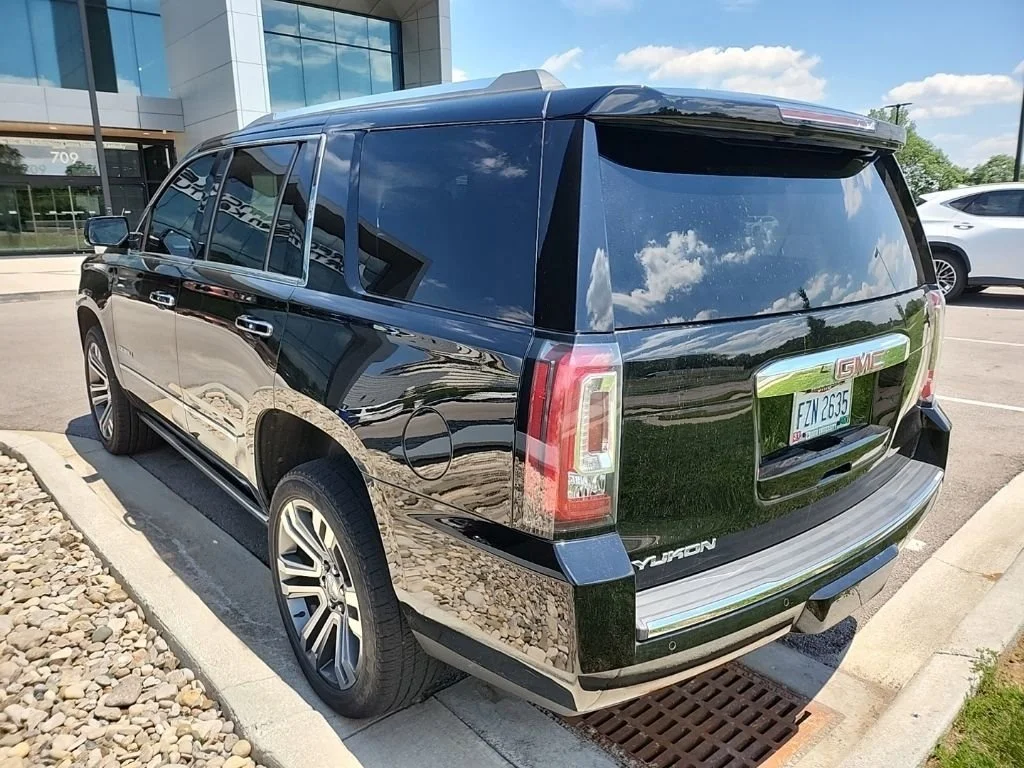 Used 2018 Onyx Black GMC Denali image 3