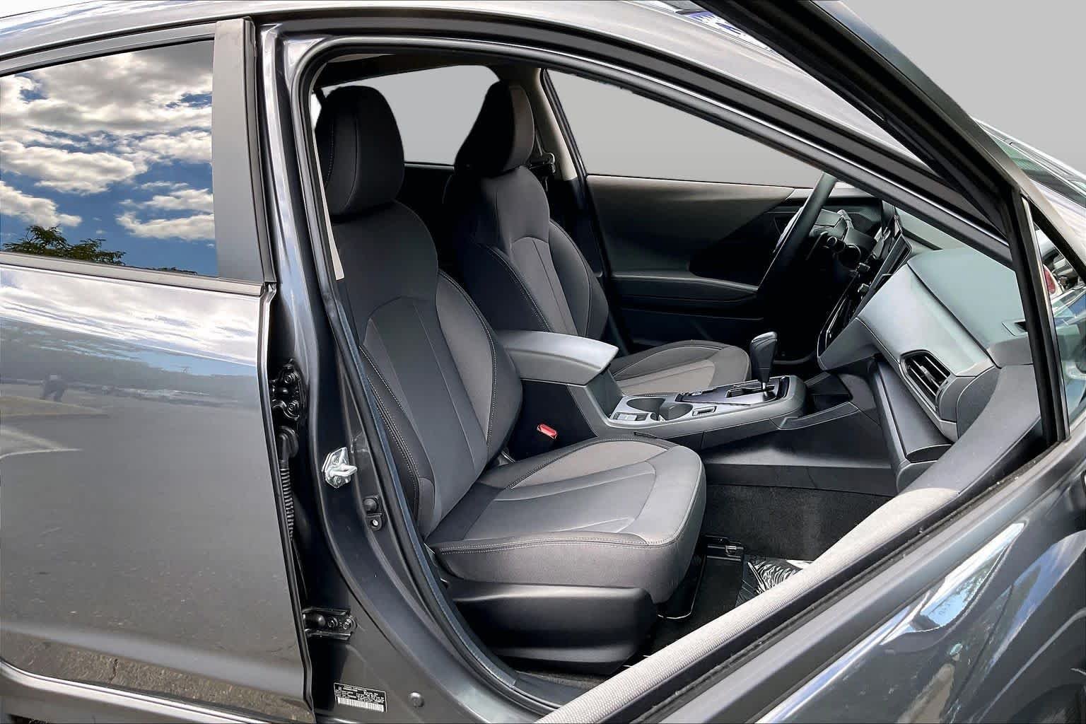 Used 2026 Magnetite Gray Metallic Subaru Premium image 9