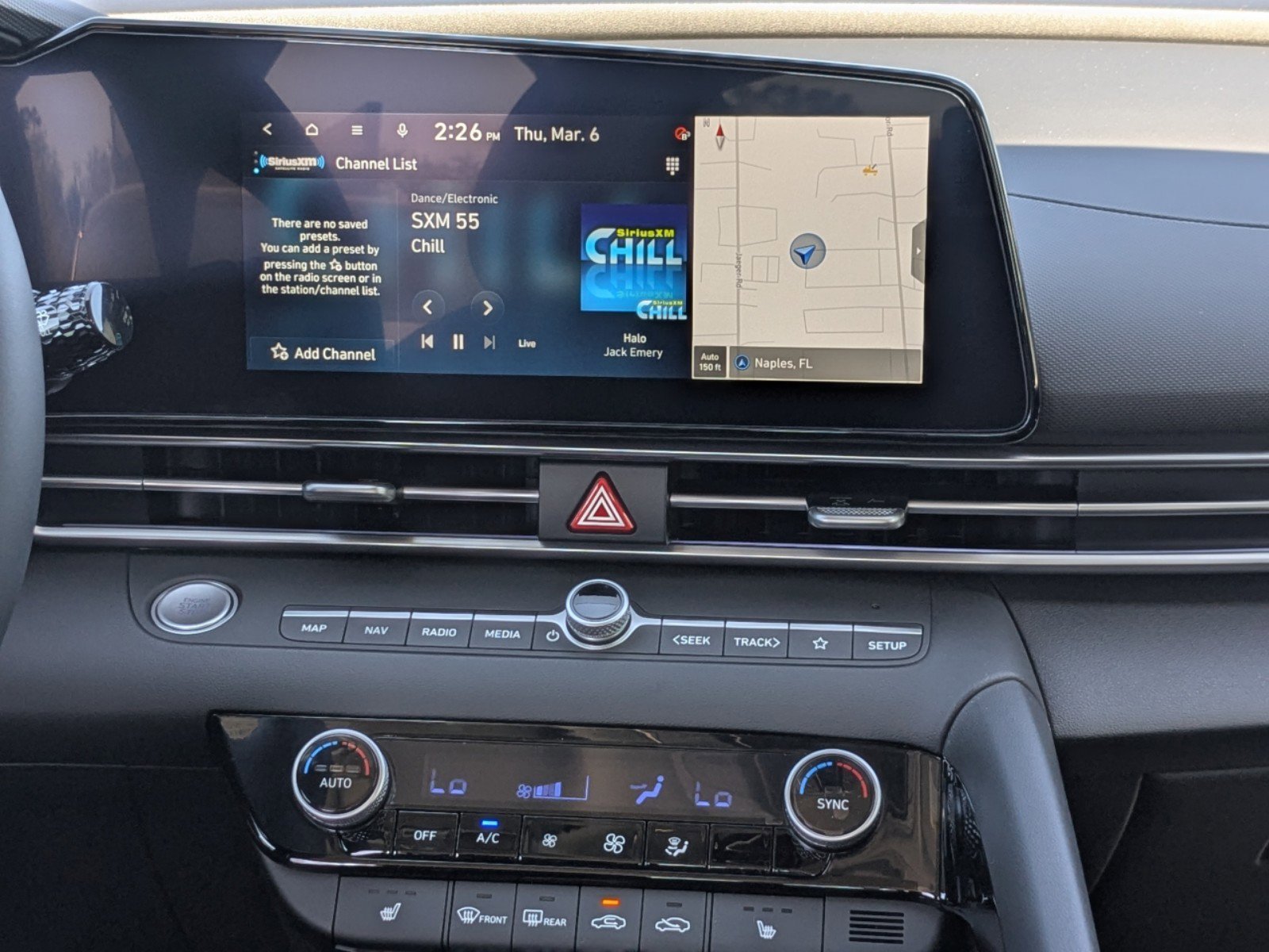 2025 Hyundai Elantra SEL - Photo 12