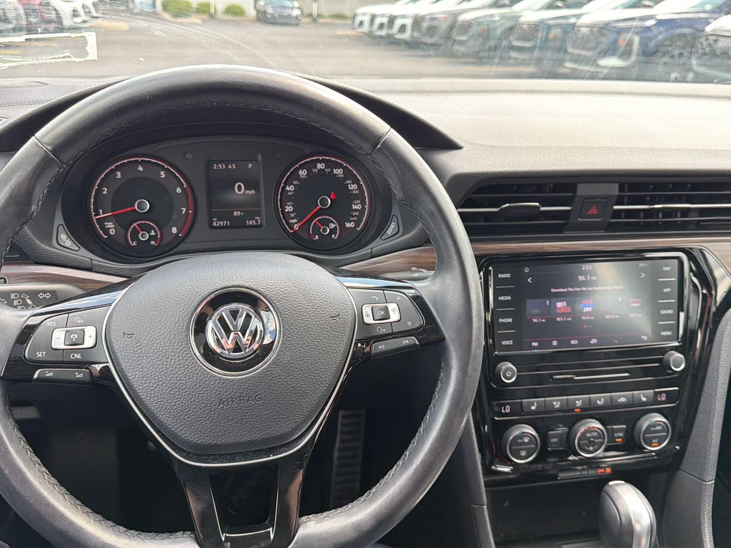 Used 2020 Platinum Gray Metallic Volkswagen 2.0T SEL image 12