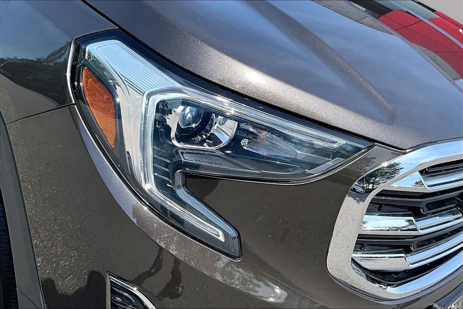 Used 2020 Smokey Quartz Metallic GMC SLT image 26