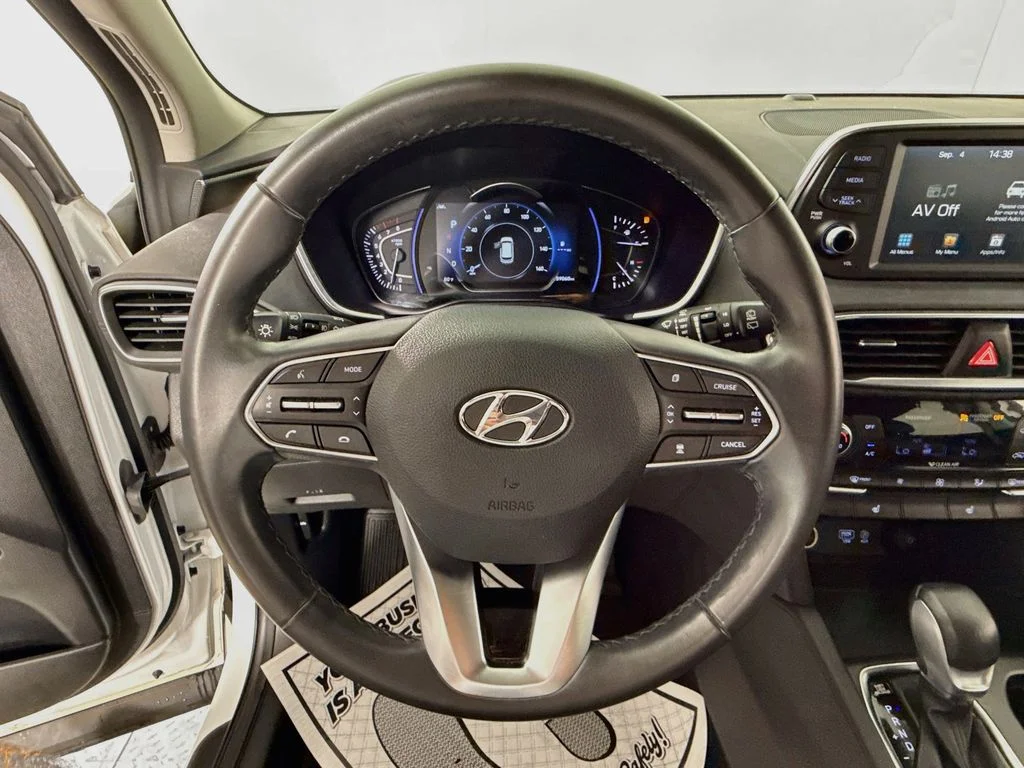 Used 2019 Quartz White Hyundai SEL Plus image 17