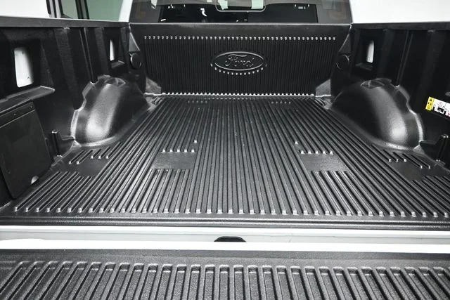 Certified Used 2024 Avalanche Ford XLT image 24