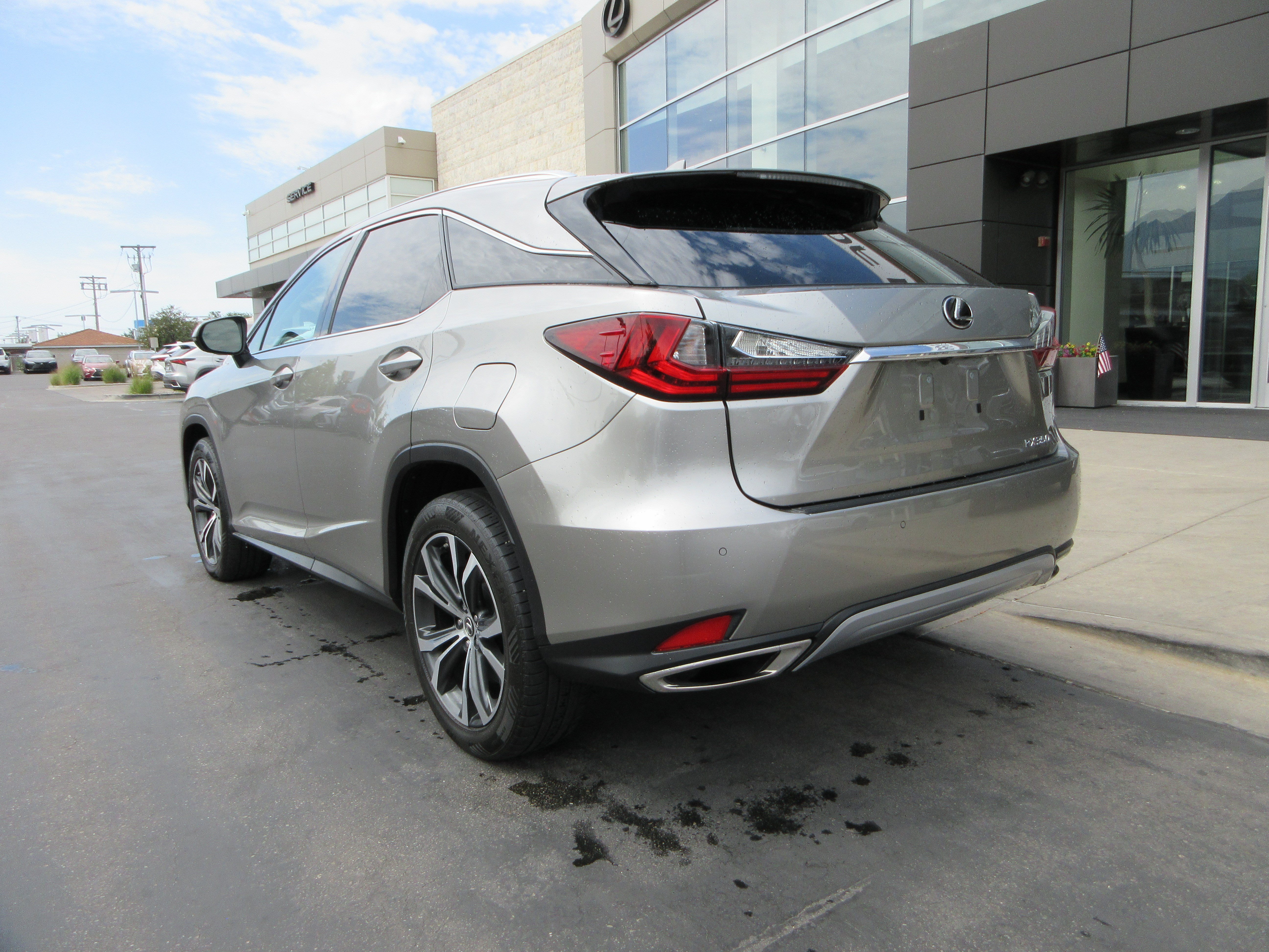 Used 2020 Atomic Silver Lexus 350 image 5