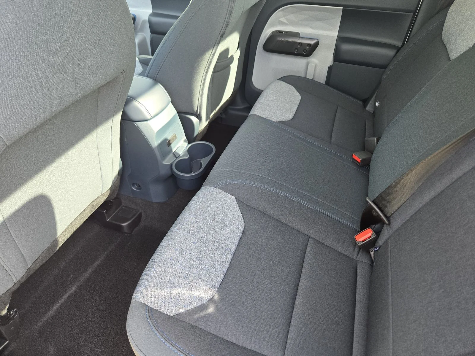 New 2026 Oxford White Ford XLT image 18