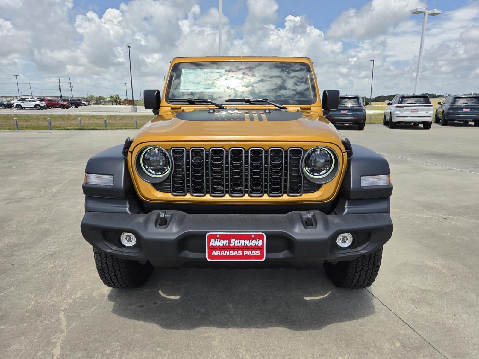 New 2026 Goldilocks Jeep Sport S image 8