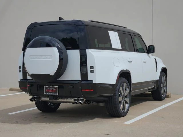 New 2026 Fuji White Land Rover V8 image 7