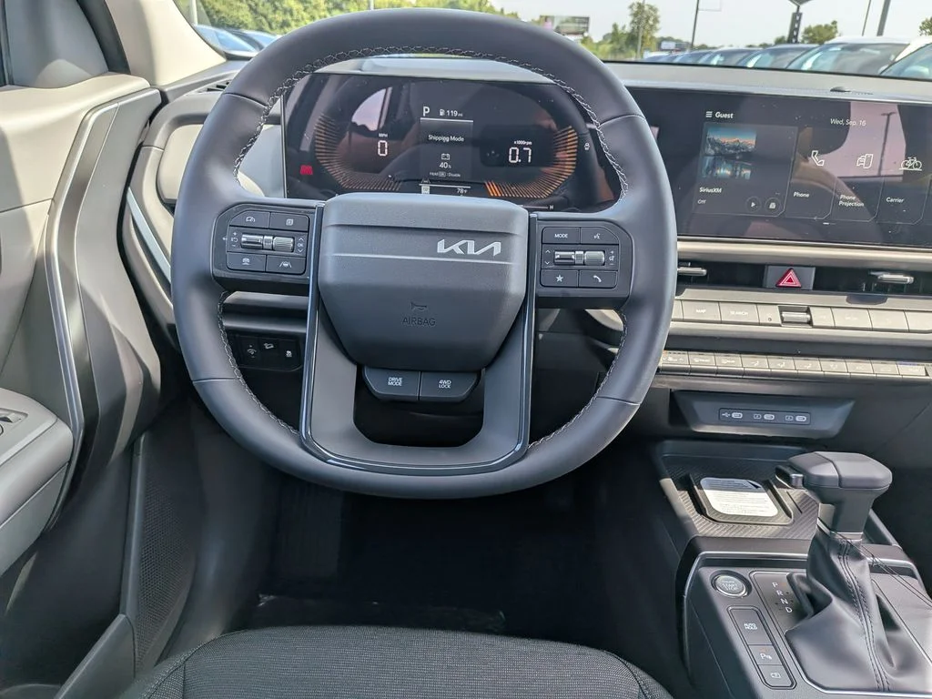 New 2027 Snow White Pearl Kia S image 38