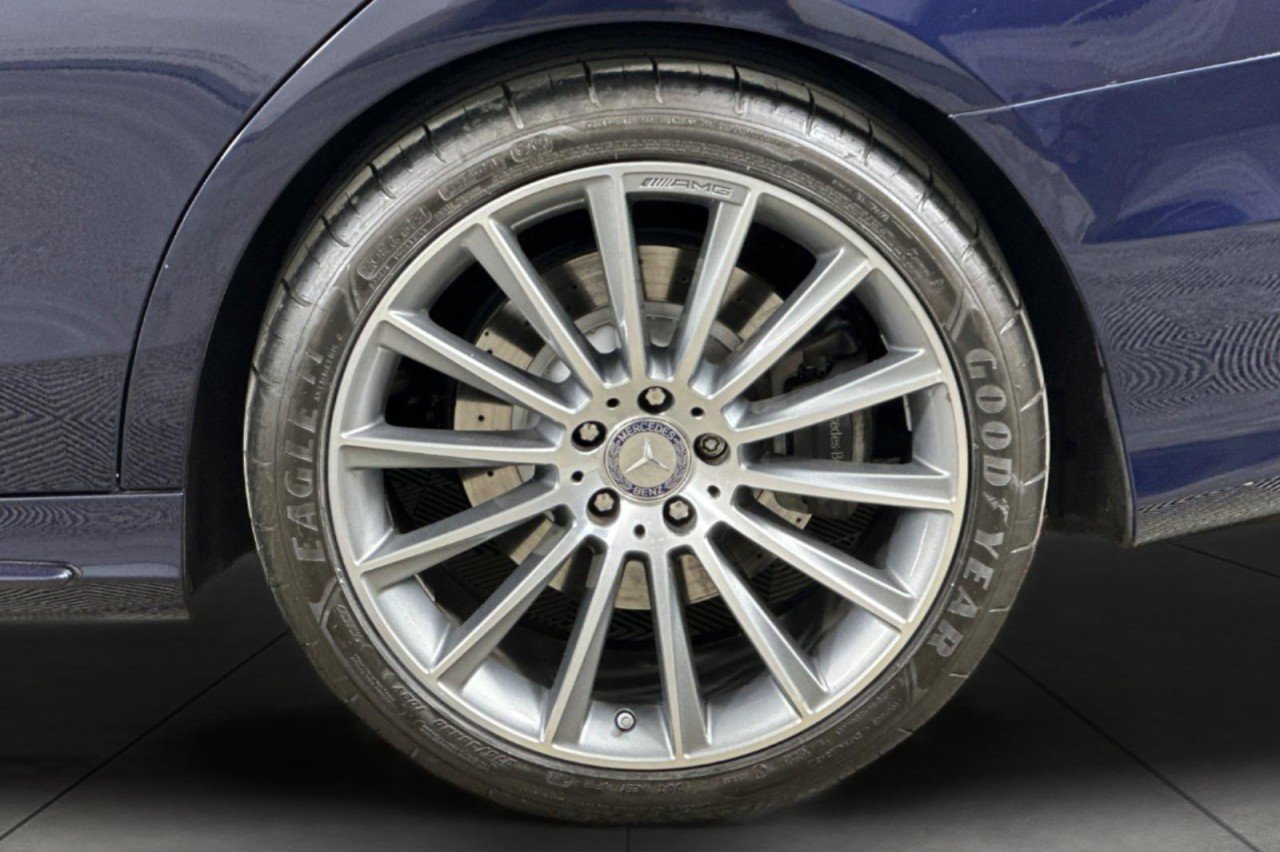 Used 2015 Lunar Blue Metallic Mercedes-Benz S 550 image 25