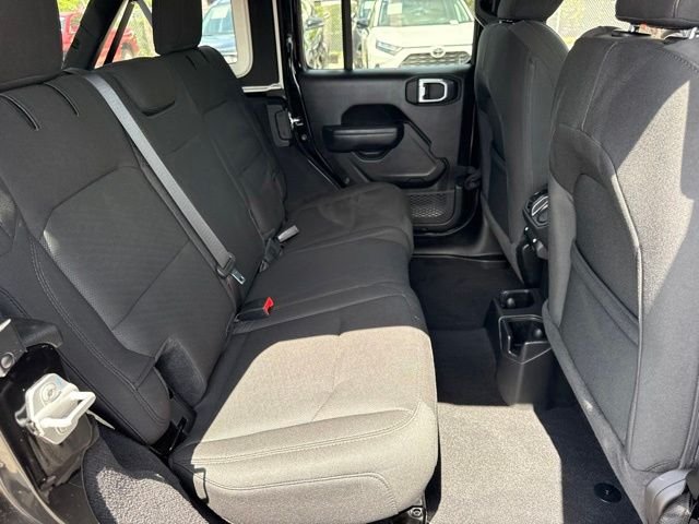 2023 Jeep Wrangler 4-Door Altitude - Photo 21