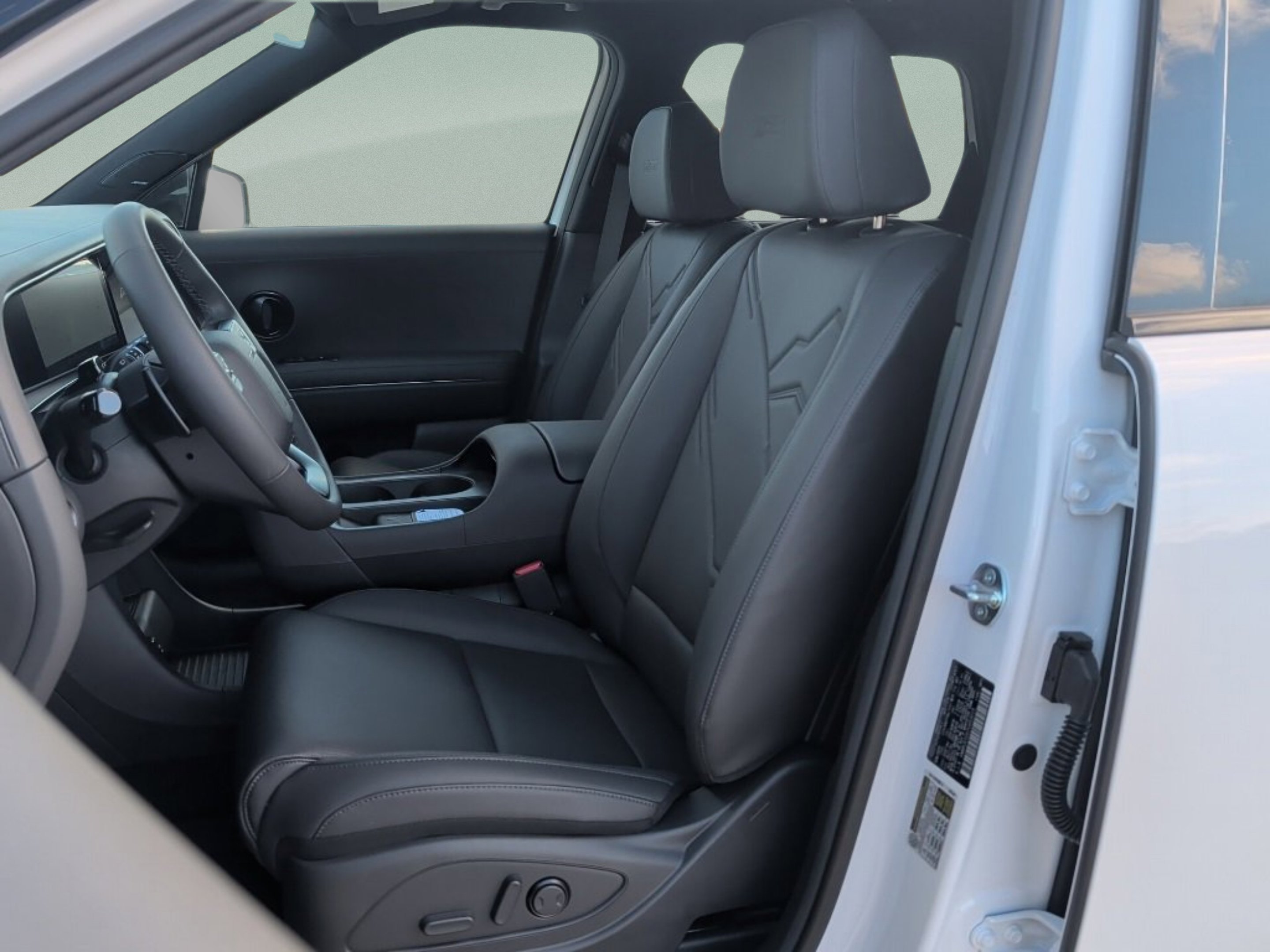 New 2026 Creamy White Pearl Hyundai XRT Pro image 9