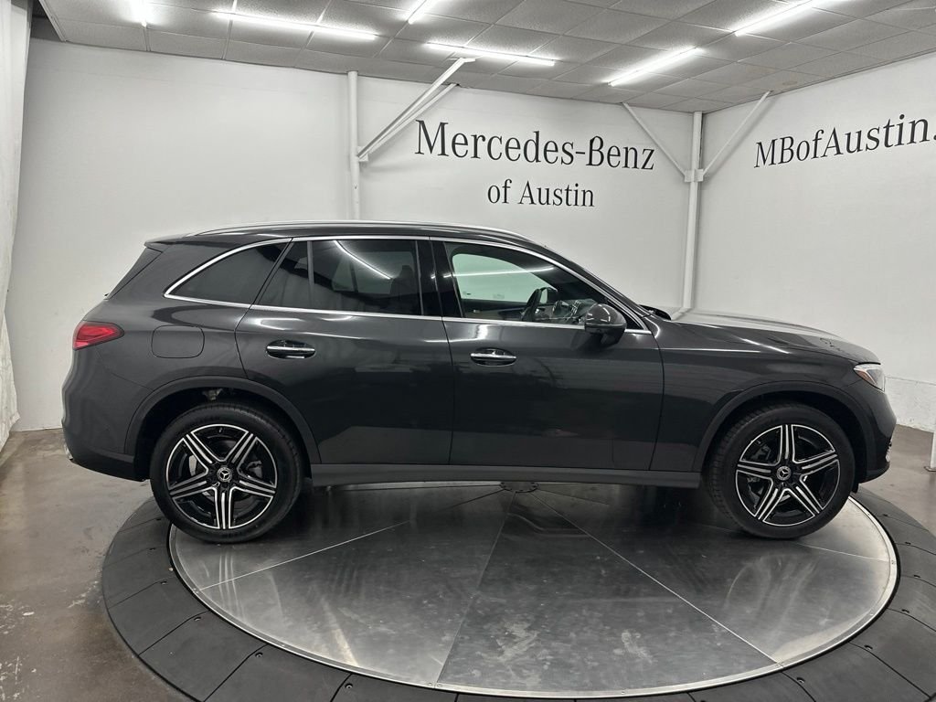 New 2027 Graphite Grey Metallic Mercedes-Benz GLC 300 image 8