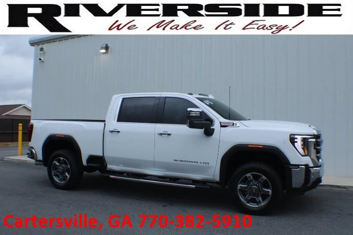 Used 2025 Summit White GMC SLT image 1