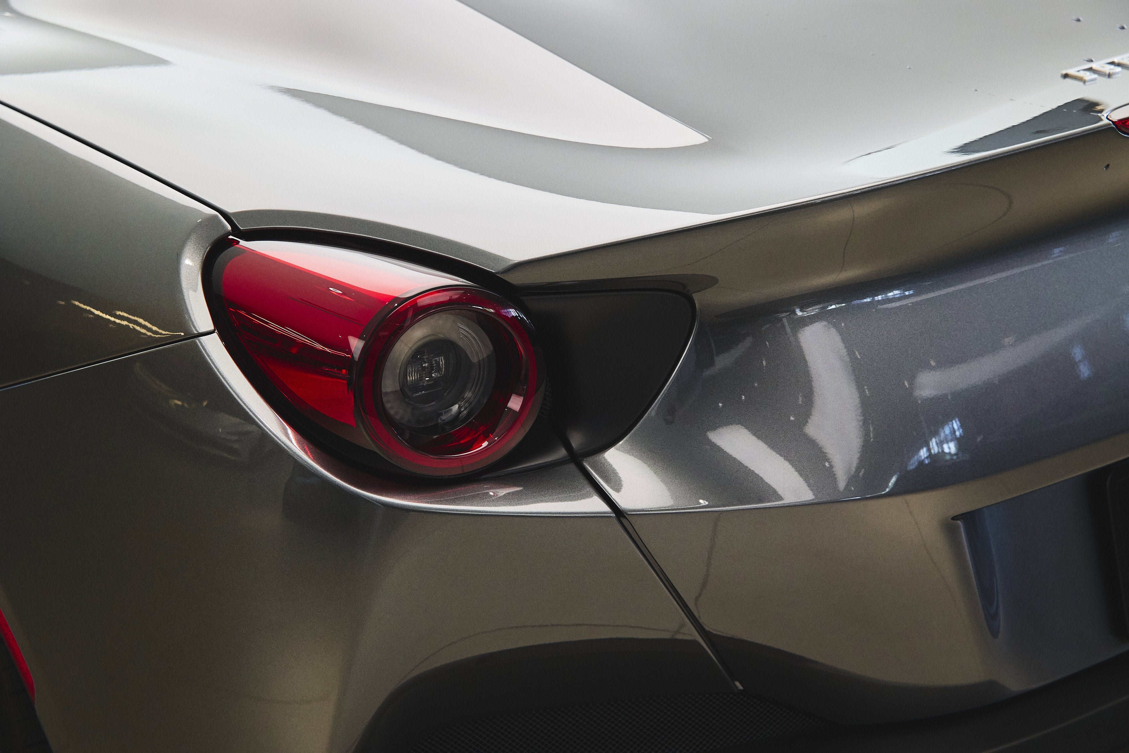 Used 2019 Grigio Silverstone Metallic Ferrari  image 51