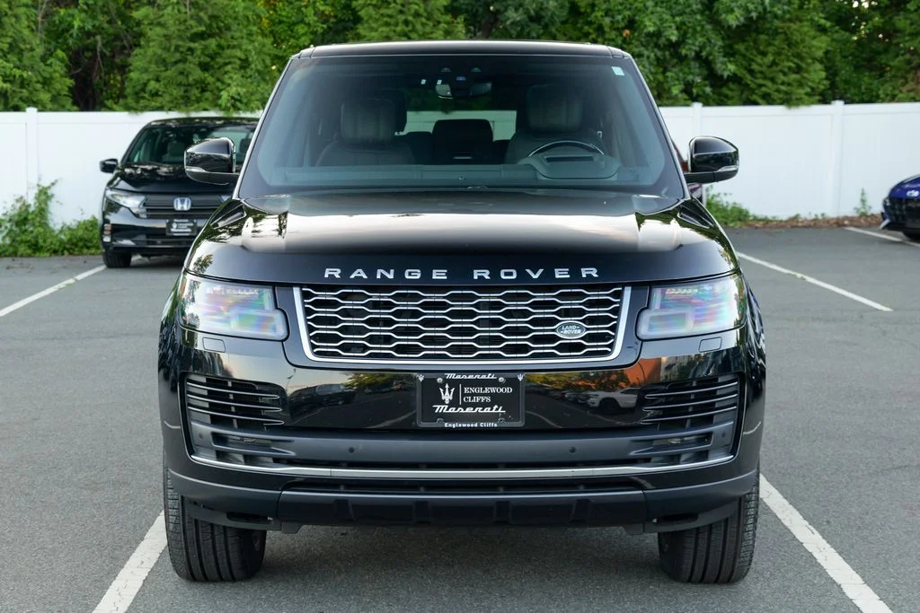 Used 2020 Santorini Black Metallic Land Rover HSE image 2