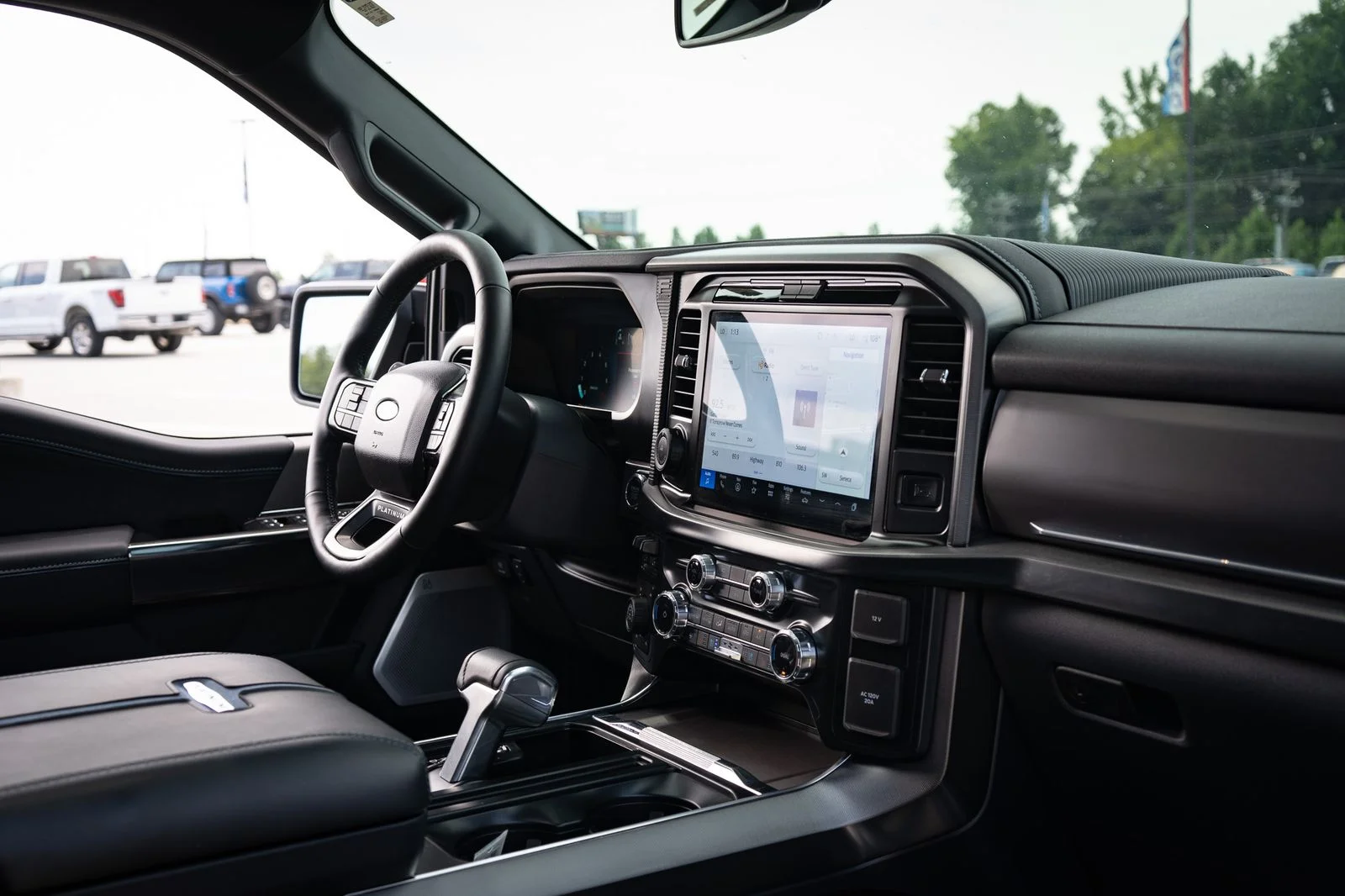 Used 2025 Black Ford Platinum image 47