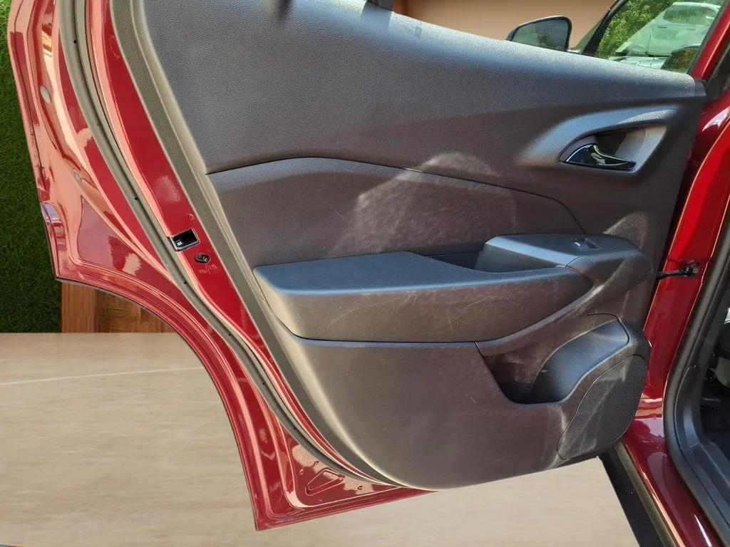 Used 2025 Red Chevrolet 2RS image 23