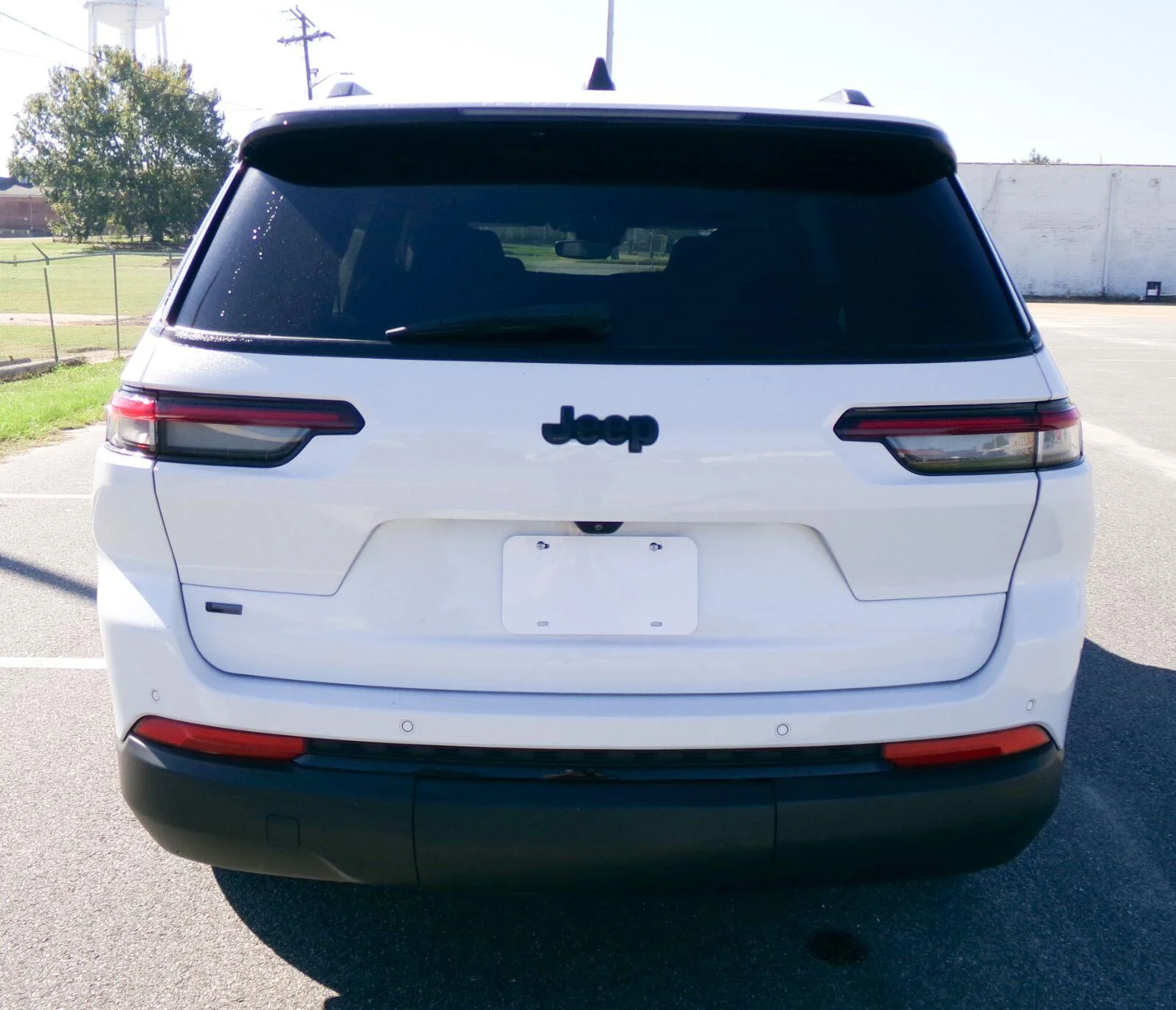 Used 2023 Bright White Clearcoat Jeep Altitude image 5