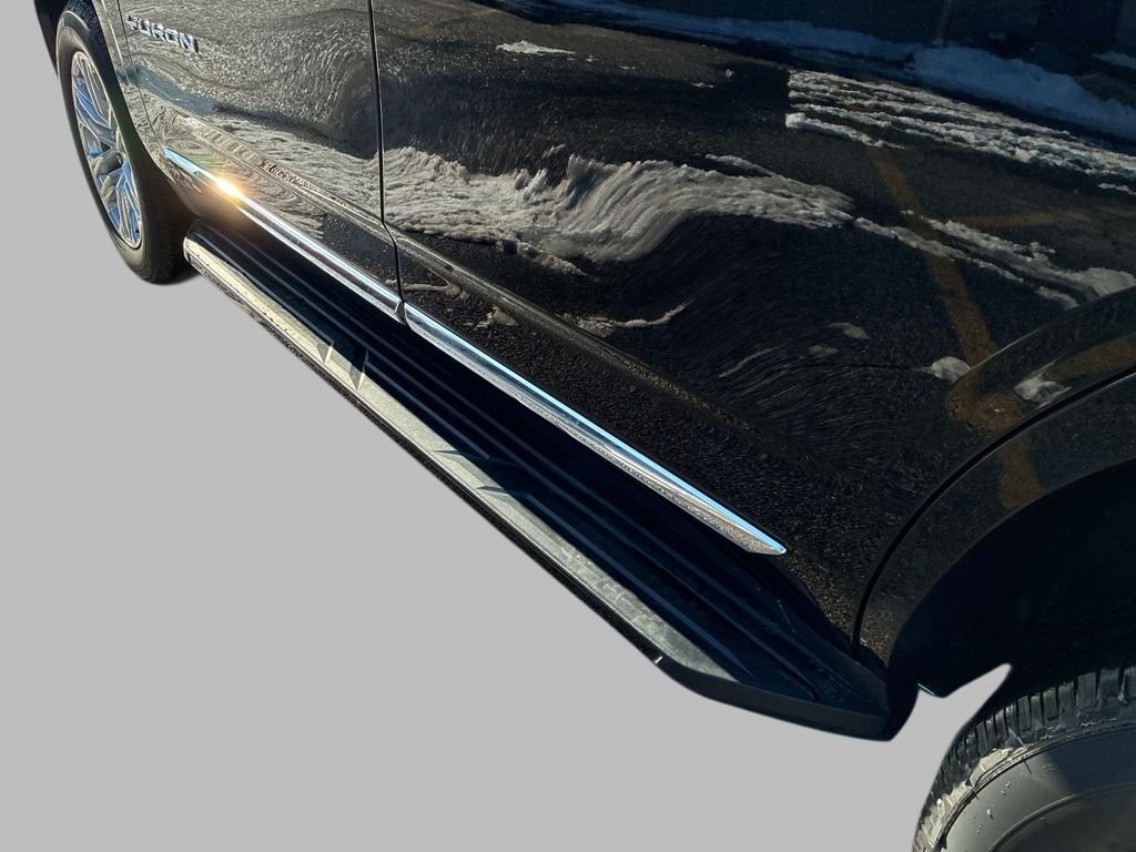 Used 2022 Black GMC SLT image 15