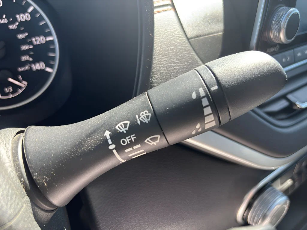 Used 2022 Deep Blue Pearl Nissan 2.5 SR image 19