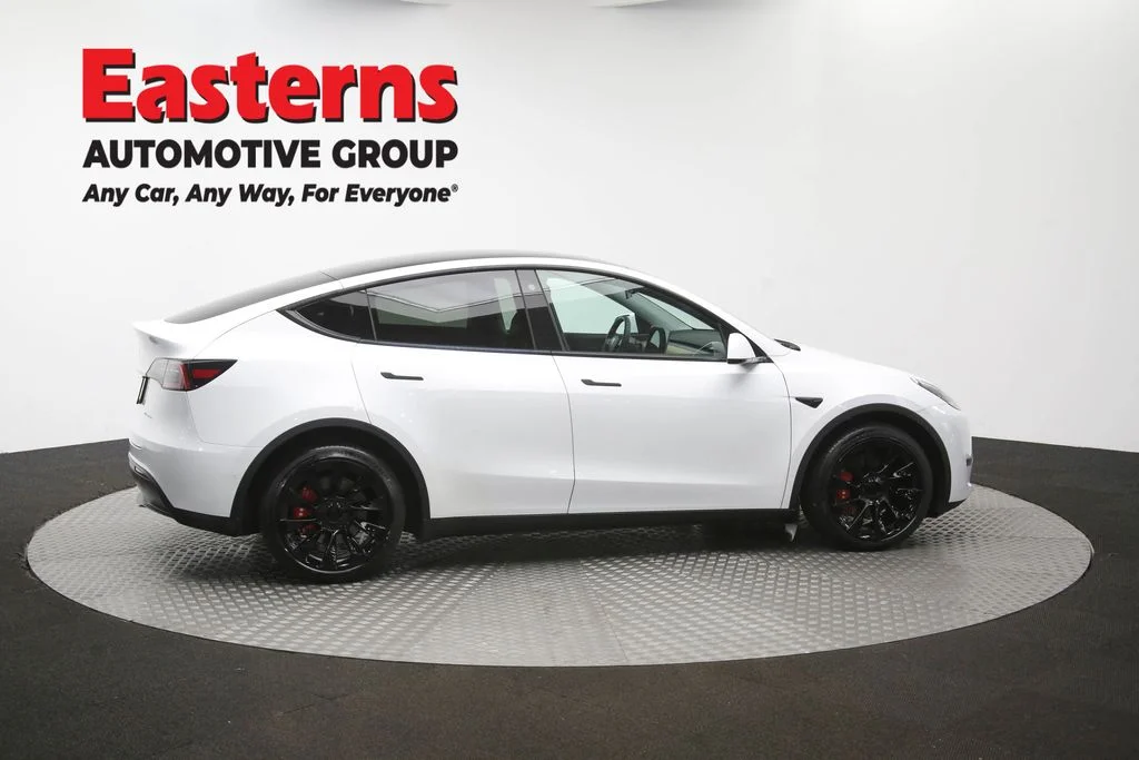 Used 2022 White Tesla Long Range image 38