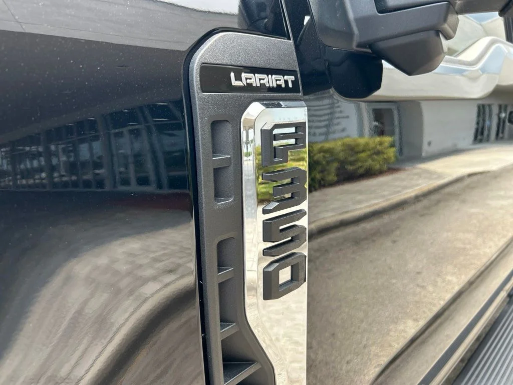 Used 2023 Black Ford Lariat image 14