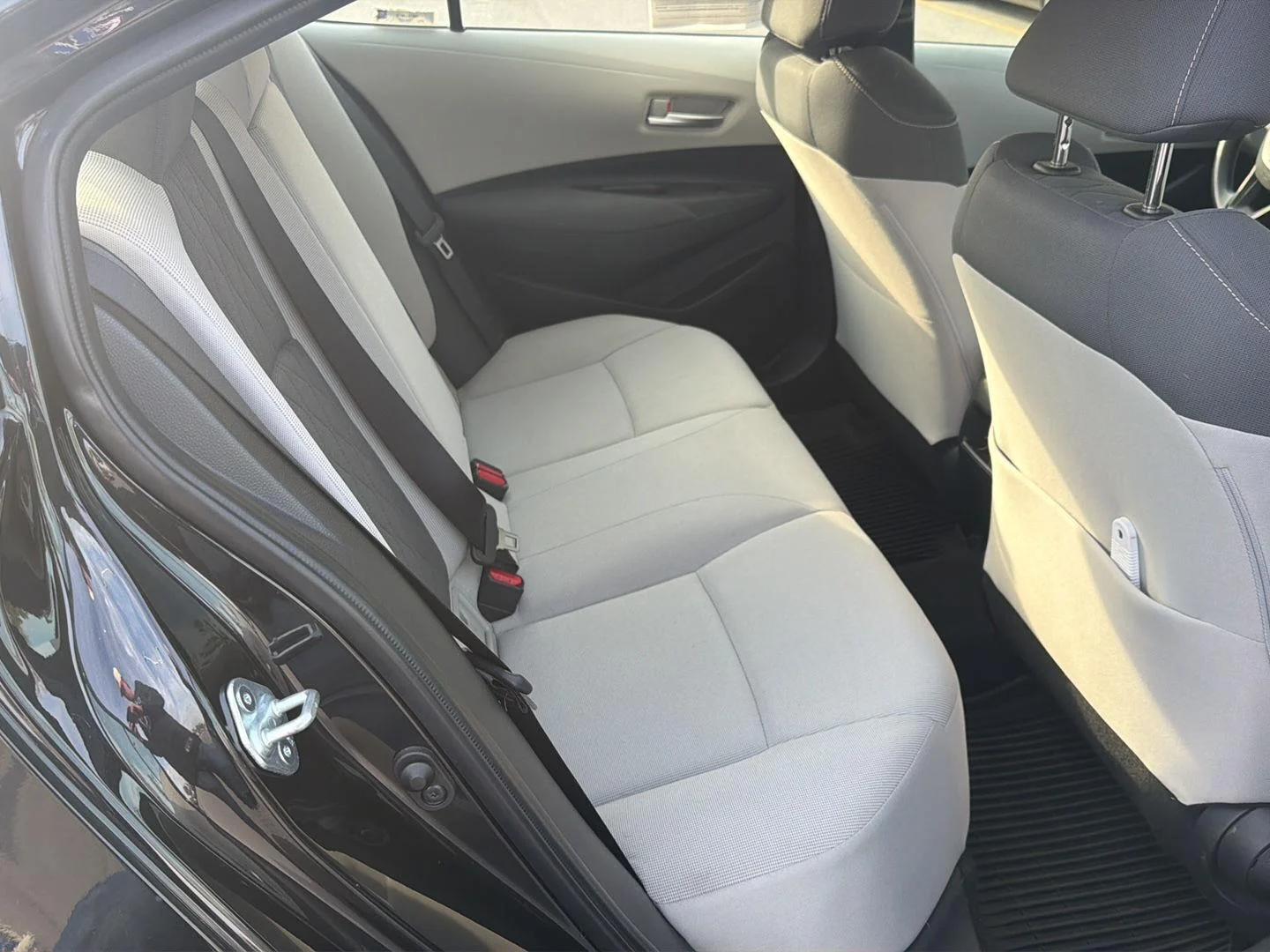 Used 2020 Black Sand Pearl Toyota LE image 18