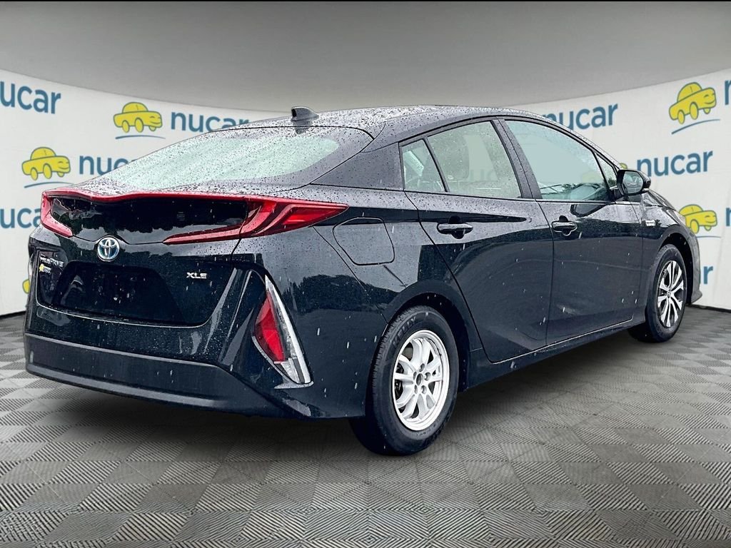 Used 2022 Black Toyota XLE image 6