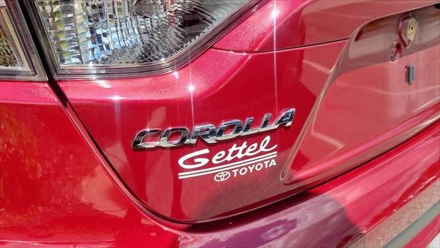 Certified Used 2022 RUBY FLARE PEARL Toyota  image 10