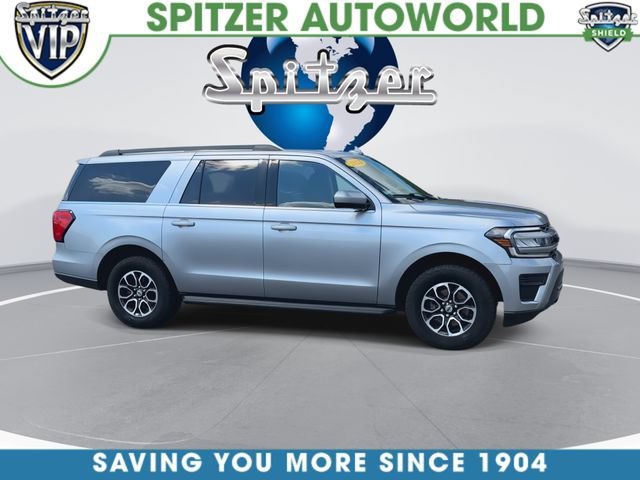 Used 2023 Silver Ford XLT image 2