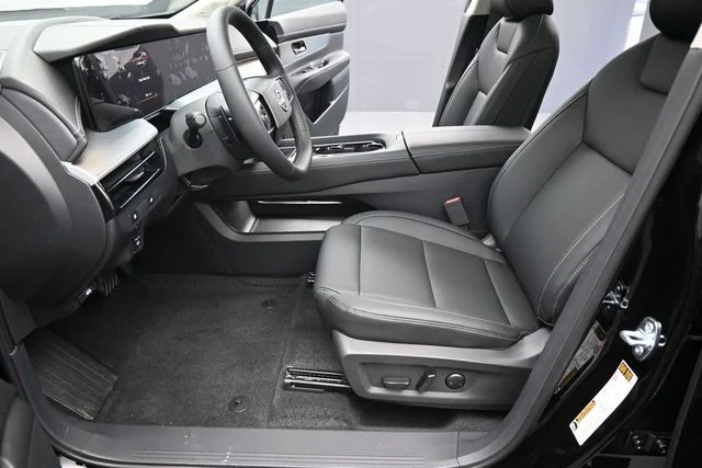 New 2026 Super Black Nissan SL image 31