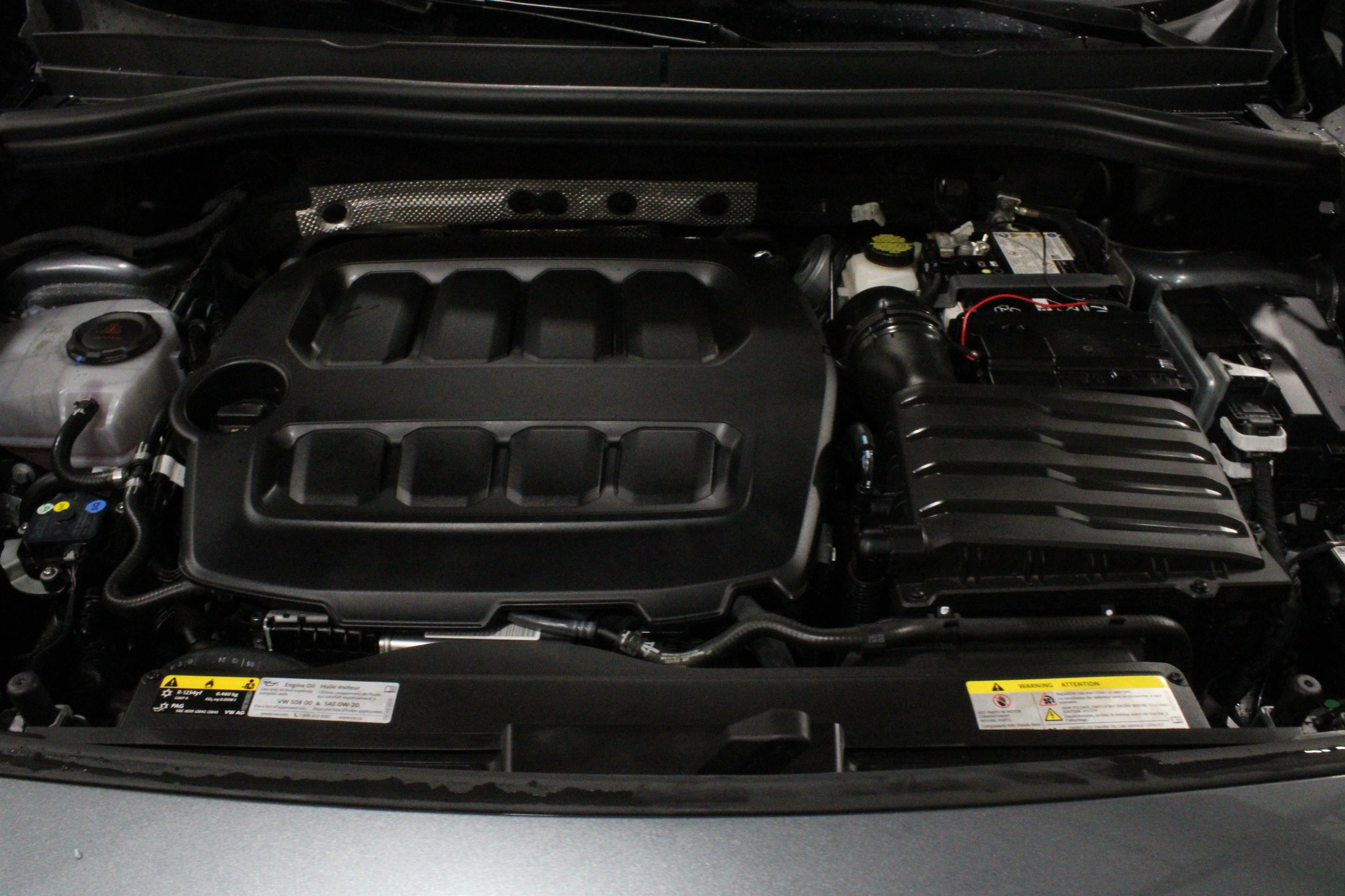 Used 2025 Platinum Gray Metallic Volkswagen SE R-Line Black image 37