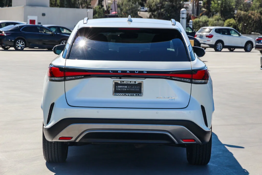 Certified Used 2024 White Lexus 350h Premium image 6