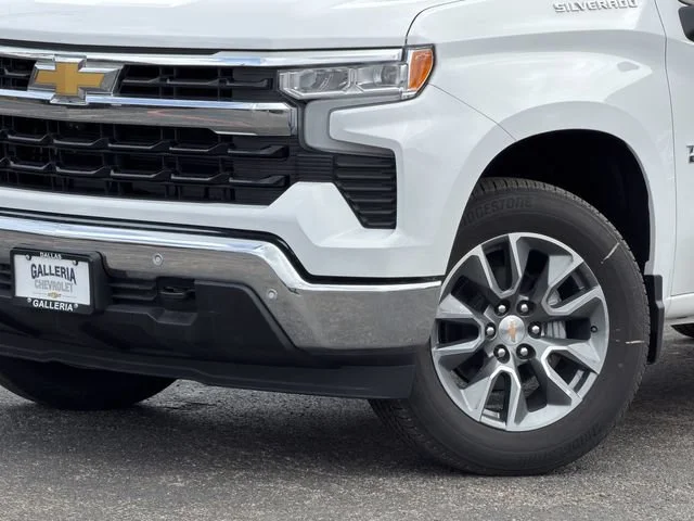 New 2026 Summit White Chevrolet LT image 7