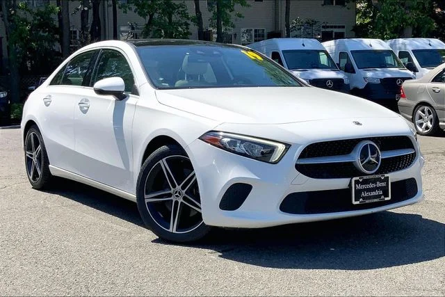 2019 Mercedes-Benz A-Class A220's photo
