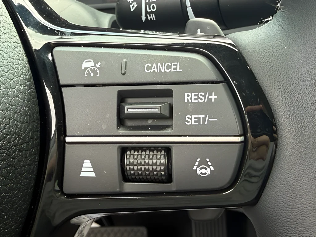 2025 Honda Accord Hybrid Touring - Photo 17