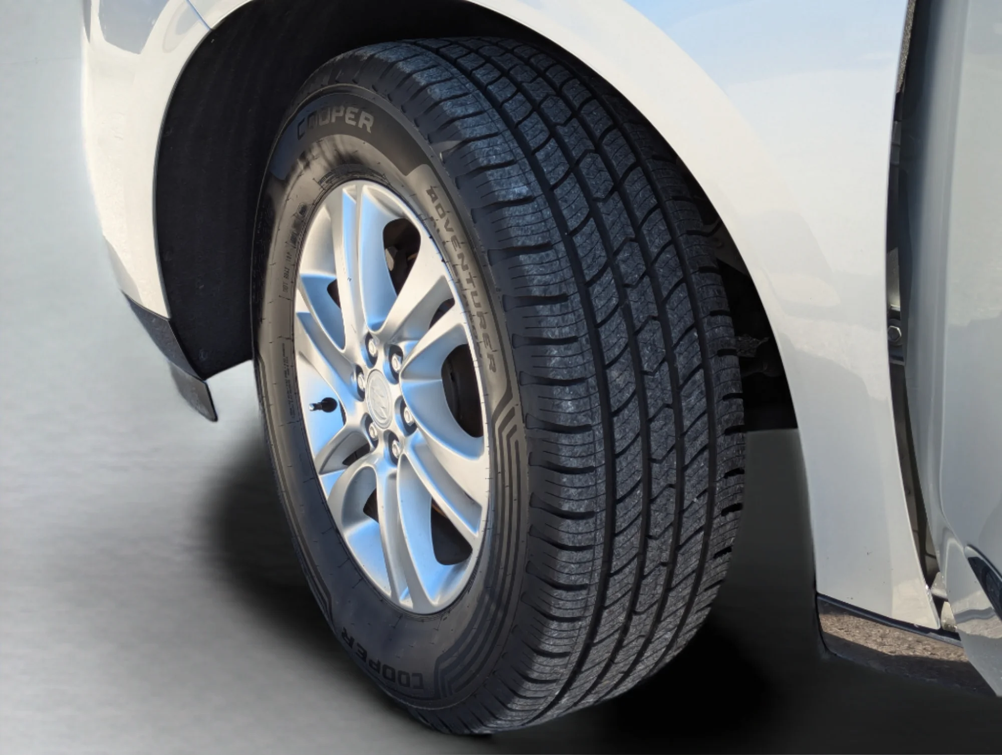 Used 2020 Quicksilver Metallic Buick Premium image 37
