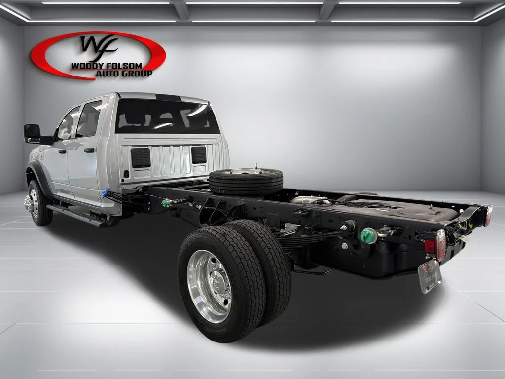 New 2026 Silver-Zynith Exterior Paint RAM Tradesman image 8