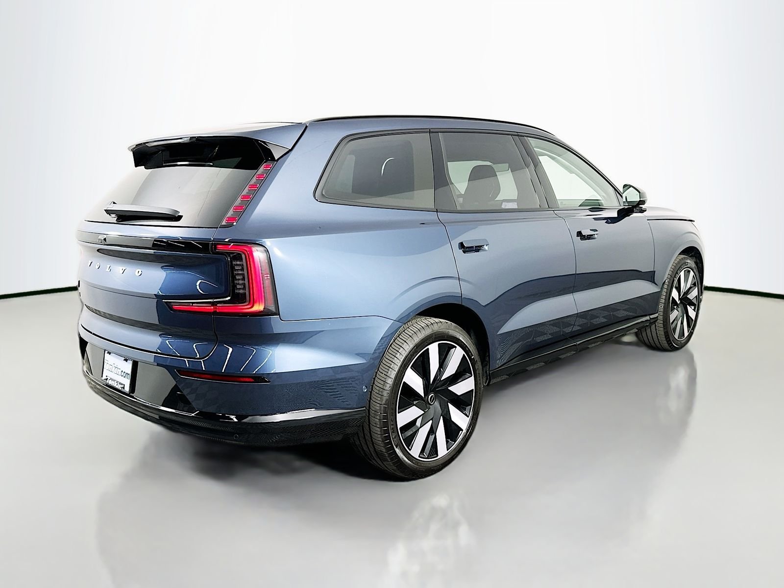 Used 2025 Denim Blue Metallic Volvo Twin Motor Performance Ultra image 7