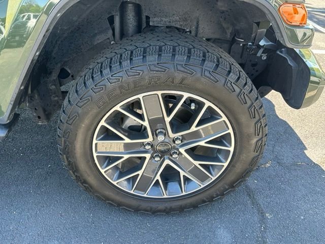 Used 2024 Green Jeep High Altitude 4xe image 12