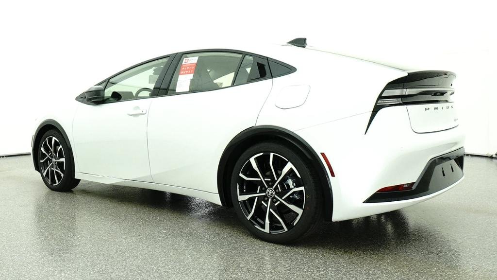 New 2026 Wind Chill Pearl Toyota XSE image 15