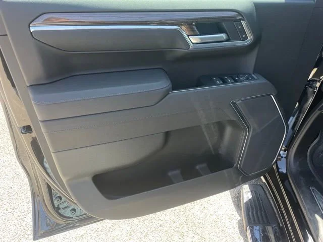 New 2026 Black Chevrolet LT image 20