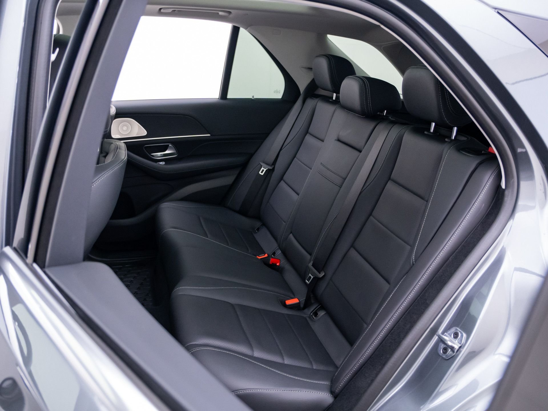 New 2026 Selenite Grey Metallic Mercedes-Benz GLE 450 image 18